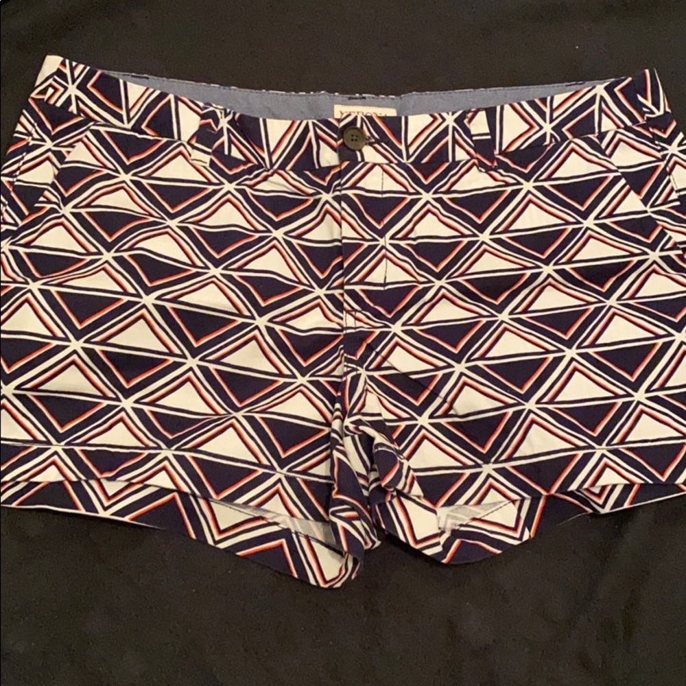 Navy red triangle shorts